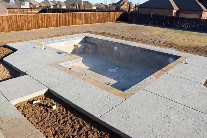 Installation de piscine, guide complet des démarches et considérations techniques